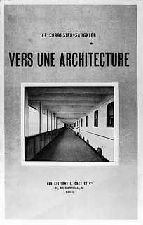 1──『建築をめざして』初版（1923）