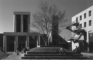 16──《ロヨラ大学法学部のキャンパス》1981─84 『GA Architect 10』、1993