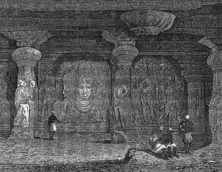 18──エレファンタ島の寺院内部。インドから始まる ヘックの世界建築図集（1851年のアメリカ版より）