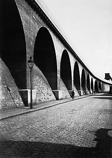 16──アルベルト・レンゲル・パッチュ  《エッセンの鉄道堰堤》1930