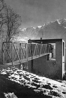 11──マリオ・ボッタ《サン・ヴィターレの住宅》（1971─73） “Architecture in Europe since 1968” (1992)